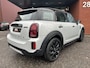 MINI Countryman Mini 1.5 Cooper S E ALL4 Classic // FULL LED // NAVI + CARPLAY // KEYLESS // CAMERA // SHADOW LINE // STOELVERWARMING