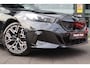BMW 5-Serie Touring 520i M-sport Pano H&K HuD Memory El.Haak Laser Stoelkoeling Keyless Ambient