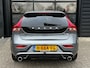 Volvo V40 T3 152 PK Polar+ R-Design | TREKHAAK| PANORAMADAK| VERWARMDE VOORSTOELEN| NAVIGATIE| LED VERLICHTING|