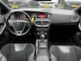 Volvo V40 T3 152 PK Polar+ R-Design | TREKHAAK| PANORAMADAK| VERWARMDE VOORSTOELEN| NAVIGATIE| LED VERLICHTING|