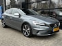 Volvo V40 T3 152 PK Polar+ R-Design | TREKHAAK| PANORAMADAK| VERWARMDE VOORSTOELEN| NAVIGATIE| LED VERLICHTING|