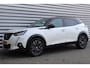 Peugeot 2008 1.2 PURETECH 155PK GT PACK AUTOMAAT / NAVI / LEDER / CLIMA / PDC / 18" LMV / CAMERA / PANO. DAK / FOCAL AUDIO / KEYLESS / FULL-LED / FULL OPTIONS / NIEUWSTAAT !!