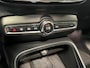 Volvo XC40 Recharge P8 AWD R-Design | Navigatie/Android/Apple Carplay | LM Velgen 19" | Voorstoelen Verwarmd | Cruise Control Adaptief | Airco |