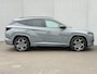 Hyundai Tucson 1.6 T-GDI PHEV N Line Sky 4WD / Afn. Trekhaak ( 1350 ) / Fabrieksgarantie tot 12-2027 / Panoramadak - Schuif&Kanteldak / Dealer Onderhouden / Elektrische stoelen + Memory / Stoel Verwarming & Verkoeling / Stuurwiel Verwarming / 360 Camera / Dodehoek Detectie / Navigatie / Apple Carplay & Android Auto / DAB / Achterbank Verwarming /