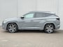 Hyundai Tucson 1.6 T-GDI PHEV N Line Sky 4WD / Afn. Trekhaak ( 1350 ) / Fabrieksgarantie tot 12-2027 / Panoramadak - Schuif&Kanteldak / Dealer Onderhouden / Elektrische stoelen + Memory / Stoel Verwarming & Verkoeling / Stuurwiel Verwarming / 360 Camera / Dodehoek Detectie / Navigatie / Apple Carplay & Android Auto / DAB / Achterbank Verwarming /