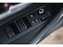 Toyota Corolla Touring Sports 1.8 Hybrid Comfort 18 inch LMV Navigatie Achteruitrijcamera Carplay Android Airco Adaptive Cruise Control LED Rijstrooksensor Stuur & Stoelverwarming