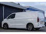 Ford E-Transit Custom L1H1 218Pk Aut. | Elektrisch | 71 kWh | Limited 320 | Pro Power Onboard | Achteruitrijcamera | Trekhaak | 17''