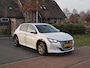 Peugeot e-208 EV Blue Lease Allure 50 kWh | SOH 90% | Camera | Cruise Control | Apple Carplay | NL-Auto |