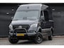 Mercedes-Benz Sprinter 4x4 319Cdi 190Pk 9G-tronic | L2H2 | Dubbele Cabine | 2x Schuifdeur | 4WD | AWD | Bullbar | Treeplanken | 18'' All Terrain | Tenoriet Grijs