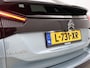 Citroën E-C4 Shine 50 kWh 136pk Automaat | Navigatie | Head-Up Display | Stoelverwarming | Navigatie | Adaptieve Cruise Control | Climate Control | Dodehoekdetectie | Keyless Entry/Start | 18"LMV | Apple Carplay/Android Auto |