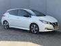 Nissan Leaf Tekna 40 kWh / SOH 91,76% / Stoelverwarming voor en achter / Adaptieve cruise control / Stuurverwarming / Afneembare trekhaak / Navigatie / Bose / Lederen bekleding