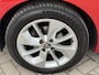 Renault Clio TCe 90 Limited / Navigatie / Lichtmetalen Velgen / Parkeersensoren / Cruise Control / All Season banden / NAP /