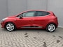 Renault Clio TCe 90 Limited / Navigatie / Lichtmetalen Velgen / Parkeersensoren / Cruise Control / All Season banden / NAP /