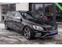Volvo V60 2.4 D6 Twin Engine R-Design|2e eig.|Pano|Standkachel|Harman Kardon|Trekhaak|Dealer onderhouden