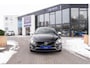 Volvo V60 2.4 D6 Twin Engine R-Design|2e eig.|Pano|Standkachel|Harman Kardon|Trekhaak|Dealer onderhouden