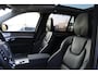Volvo XC90 2.0 T8 Plug-in hybrid AWD Ultra Dark 7-Zits/HUD/Trekhaak/B&W Sound/Surround/BTW
