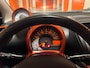 Toyota Aygo 1.0-12V Aspiration Red Navigator | Special Edition | APK