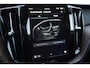 Volvo XC60 2.0 T8 Plug-in hybrid AWD Ultimate Bright Luchtvering / Panoramadak / HK