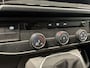 Volkswagen Transporter 2.0 TDI 150pk DSG 4Motion L1H1 28 BULLI · Apple/Android Car Play · Camera · Navigatie · Trekhaak · Vloerplaat · Tussenschot · 17'' Inch ·