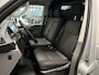 Volkswagen Transporter 2.0 TDI 150pk DSG 4Motion L1H1 28 BULLI · Apple/Android Car Play · Camera · Navigatie · Trekhaak · Vloerplaat · Tussenschot · 17'' Inch ·