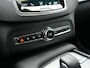 Volvo XC90 T8 Recharge AWD R-Design Plug In Hybrid 7 Persoon 394pk Dealer O.H. PHEV | Luchtvering |Trekhaak Af Fabriek | Panodak | Adaptive Cruise | Harman & Kardon | Lederen Sportstoelen Memory & Verwarmd | Keyless | Stuur Verwarmd | Virtual | Blis | Navigatie | DAB |