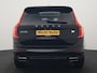 Volvo XC90 T8 Recharge AWD R-Design Plug In Hybrid 7 Persoon 394pk Dealer O.H. PHEV | Luchtvering |Trekhaak Af Fabriek | Panodak | Adaptive Cruise | Harman & Kardon | Lederen Sportstoelen Memory & Verwarmd | Keyless | Stuur Verwarmd | Virtual | Blis | Navigatie | DAB |