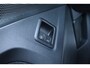 Volkswagen Tayron R-Line Edition | Trekhaak inklapbaar | 'App-Connect' draadloze smartphone integratie | Automatische afstandsregeling (Adaptive Cruise Control) | Buitenspiegels elektrisch instel-, verwarm- en inklapbaar