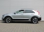Kia Niro EV Edition Advanced 64.8 kWh | Stuur-/stoelverwarming | Elektr. stoelverstelling | Camera | Cruise adapt. | 17"LM | Clima | 17% bijtelling |