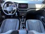 Volkswagen T-Cross 1.0 TSI DSG R-Line | Camera | Trekhaak | Led gril | 4-season | Carplay | Rijklaar incl. garantie