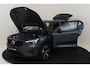 Volvo XC40 B4 (M-HYBRID) PLUS DARK -CAMERA|ADAP.CRUISE|VERW.VOORRUIT|TREKHAAK|HARMAN/KARDON|19"