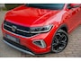 Volkswagen T-Cross 1.5 TSI R-Line Business TREKHAAK | CAMERA | KEYLESS | CARPLAY | ADAPTIVE | IQ LIGHTS