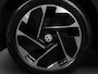 Volkswagen ID.3 Life 58 kWh | Climate control | Navigatie | Cruise control | Parkeersensoren voor + achter | LED Voorstoelen verwarmd | Apple Carplay/ Android Auto