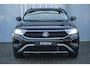 Volkswagen T-Roc 1.0 TSI 115pk Life Edition | Achteruitrijcamera | Side Assist | Stoelverwarming