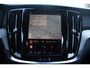 Volvo V60 T8 Plug-in hybrid AWD Plus Dark | Adaptive Cruise & Pilot Assist | Panoramadak met Schuif-/Kantelfunctie | Harman Kardon Premium Audio | Verwarmbare voorstoelen, achterbank en stuurwiel | Draadloze Telefoonlader | 19 inch Lichtmetalen velgen