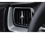 Volvo XC60 T6 350PK Automaat AWD Ultra Black Edition Facelift/ Head-up display/ Harman Kardon audio/ BLIS/ Elektrischbedienbare stoelen met geheugen / Panoramadak/ Adaptive cruise control/ Pilot assist/ Apple Carplay/ Android auto/