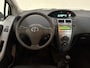 Toyota Yaris 1.3 VVTi Comfort, Airco, Parkeersensoren achter, In hoogte verstelbare bestuurdersstoel, Boekjes, NL auto, Prijs incl. 3 maanden garantie apk en beurt