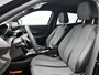 Peugeot 2008 SUV Allure 130pk Automaat | Navigatie | Achteruitrijcamera | Climate Control | Cruise Control | Parkeersensoren v+a | Draadloze Apple Carplay / Android Auto | Digitaal instrumentenpaneel | Armsteun | Elektrisch inklapbare spiegels | DAB+ radio | Led koplampen | Donker getint glas | 17" lichtmetalen velgen |