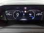 Peugeot 2008 SUV Allure 130pk Automaat | Navigatie | Achteruitrijcamera | Climate Control | Cruise Control | Parkeersensoren v+a | Draadloze Apple Carplay / Android Auto | Digitaal instrumentenpaneel | Armsteun | Elektrisch inklapbare spiegels | DAB+ radio | Led koplampen | Donker getint glas | 17" lichtmetalen velgen |