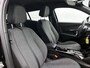 Peugeot 2008 SUV Allure 130pk Automaat | Navigatie | Achteruitrijcamera | Climate Control | Cruise Control | Parkeersensoren v+a | Draadloze Apple Carplay / Android Auto | Digitaal instrumentenpaneel | Armsteun | Elektrisch inklapbare spiegels | DAB+ radio | Led koplampen | Donker getint glas | 17" lichtmetalen velgen |