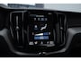 Volvo XC60 T8 390PK Automaat AWD R-Design / Adaptieve koplampen / BLIS /Adaptieve cruise control / Panoramadak / Apple carplay / Parkeersensoren met camera / Elektrische achterklep / Elektrische stoelen met geheugen / Stoel en stuurwielverwarming