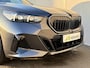 BMW i5 XDrive40 M Sport Edition 84 kWh 4WD / Fabrieksgarantie t/m 04-2028 / SOH 97,29% / Elektrische Trekhaak (1500KG) / Comfort Pack / Innovation Pack / M Sportpakket Pro / Travelpack /