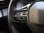 Peugeot e-2008 SUV Allure 50 kWh | Schuifdak | Keyless Entry | Stoelverwarming | 18 inch Velgen