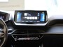 Peugeot e-2008 SUV Allure 50 kWh | Schuifdak | Keyless Entry | Stoelverwarming | 18 inch Velgen