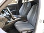 Peugeot e-2008 SUV Allure 50 kWh | Schuifdak | Keyless Entry | Stoelverwarming | 18 inch Velgen