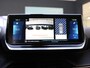 Peugeot e-2008 SUV Allure 50 kWh | Schuifdak | Keyless Entry | Stoelverwarming | 18 inch Velgen
