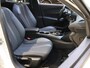 Peugeot e-2008 SUV Allure 50 kWh | Schuifdak | Keyless Entry | Stoelverwarming | 18 inch Velgen