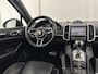 Porsche Cayenne 3.0 S E-Hybrid Black-Edition Aut. *PANO | LEATHER | FULL-LED | AIRSUSPENSION | BLINDSPOT | MEMORY-PACK | SPORTCHRONO-PACK | BOSE-SOUND | NAVI-FULLMAP | CAMERA | ADAPTIVE-CRUISE | SHIFTPADDLES | DAB | TOWBAR | 21"ALU*