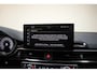 Audi A4 40 TFSI quattro S edition Competition [ Virtual Navi Stoelverwarming Half-leder ]