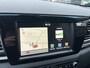 Kia Niro Hybrid ExecutiveLine 1.6 GDi 140PK Automaat Navigatie, Achteruitrijcamera, Stoelverwarming en Ventilatie, Stuurwielverwarming, Parkeersensoren, Trekhaak, Zomer en winterbandenset op lichtmetalen velgen.