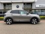 Volkswagen T-Cross 1.0 TSI Style Business R / Parkeersensoren V en A / Navi / Cruise control / Haak